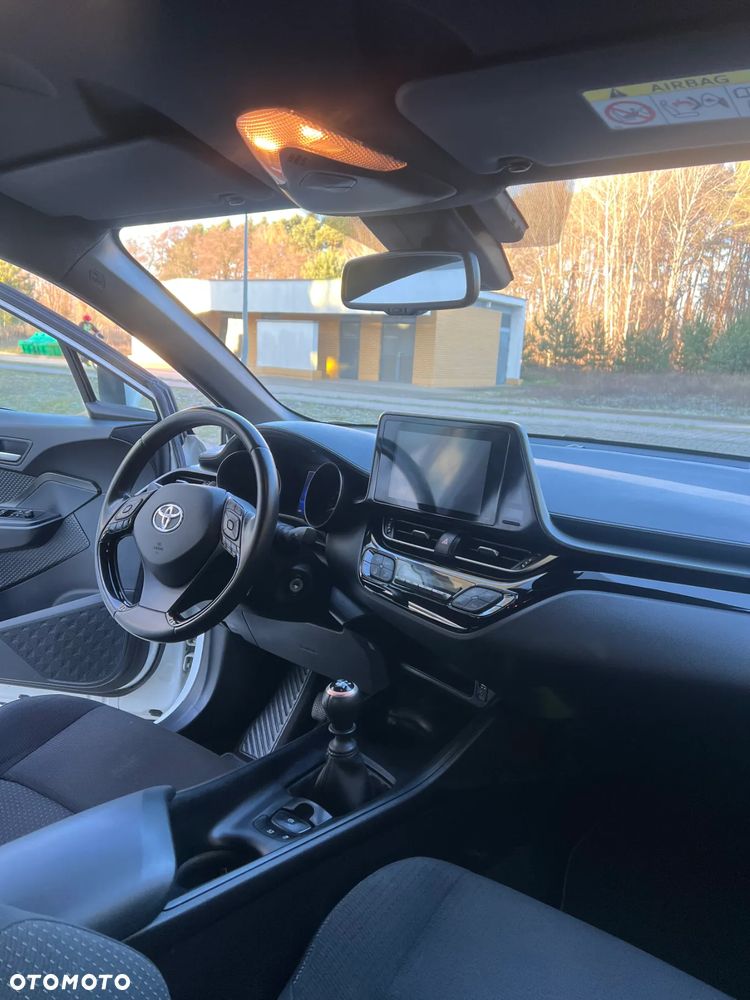 Toyota C-HR - 21