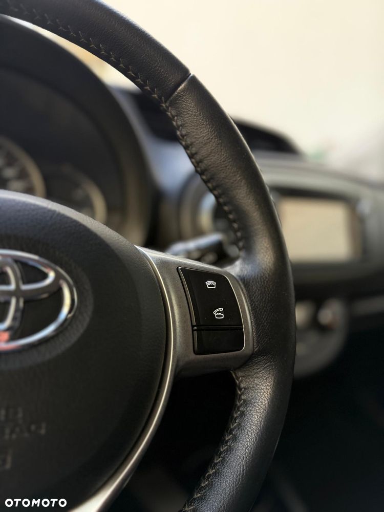 Toyota Yaris 1.33 Prestige - 23