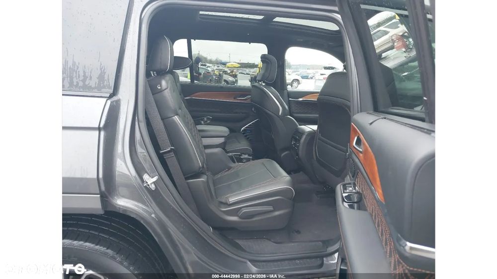 Jeep Grand Cherokee 3.6 V6 Summit - 12