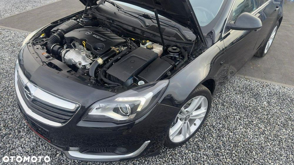 Opel Insignia - 30