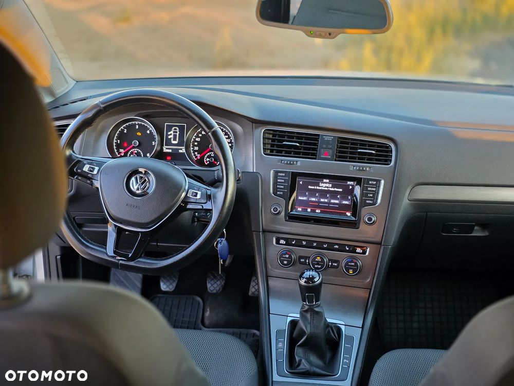 Volkswagen Golf 1.6 TDI BMT Comfortline - 8