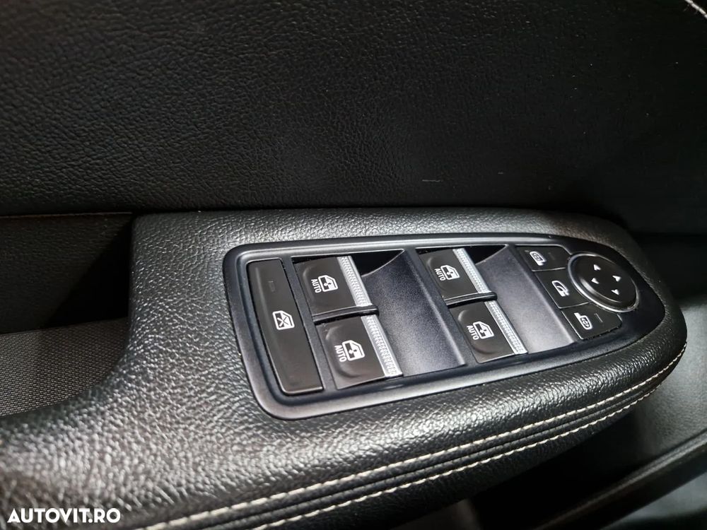 Renault Arkana E-TECH 145 Evolution - 35
