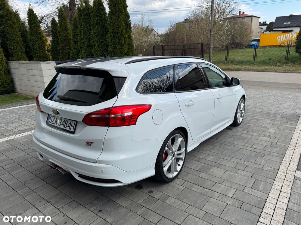 Ford Focus 2.0 TDCi ST - 9