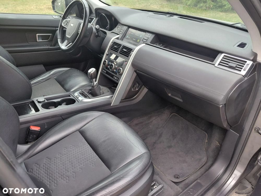 Land Rover Discovery Sport - 8
