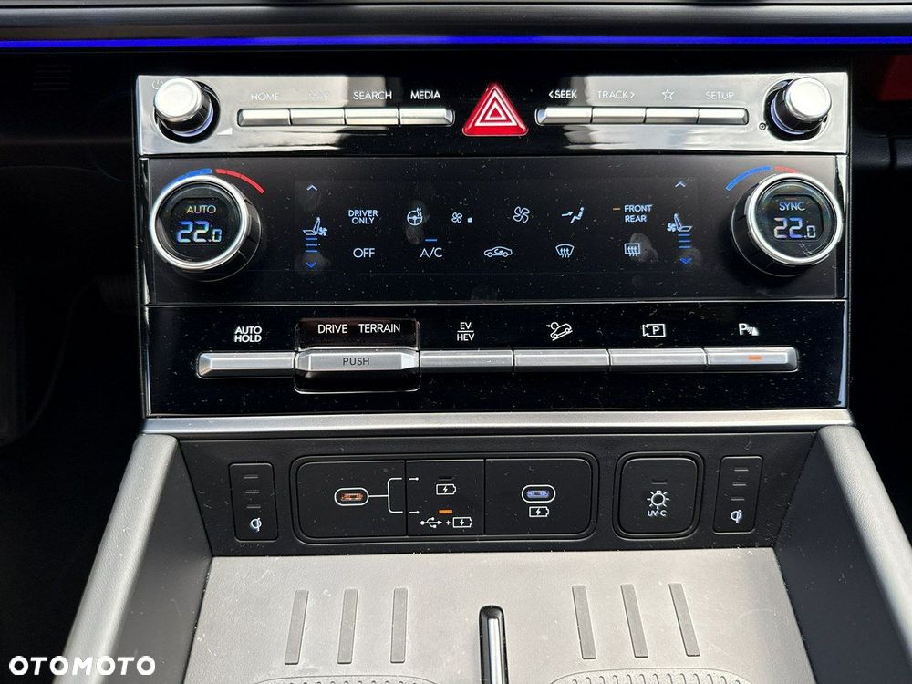 Hyundai Santa Fe 1.6 T-GDI PHEV Calligraphy 4WD 6os - 17