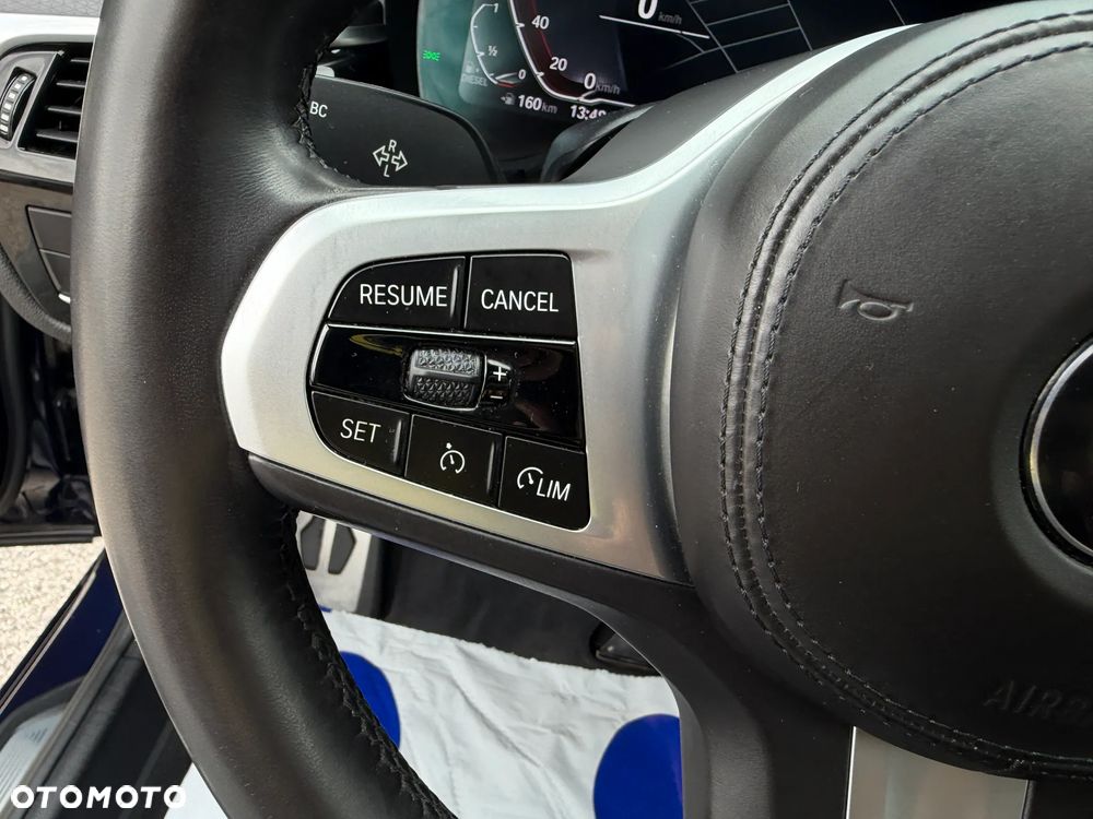 BMW Seria 5 540d xDrive mHEV M Sport sport - 24