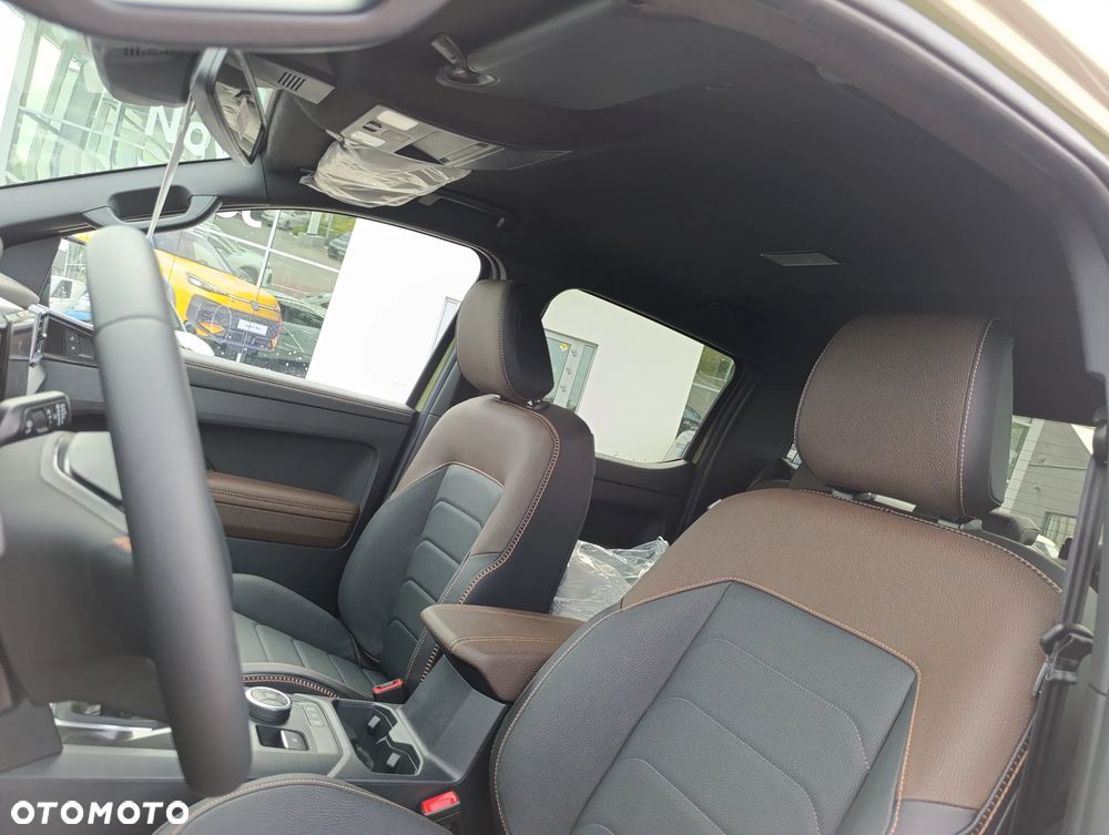 Volkswagen Amarok - 24