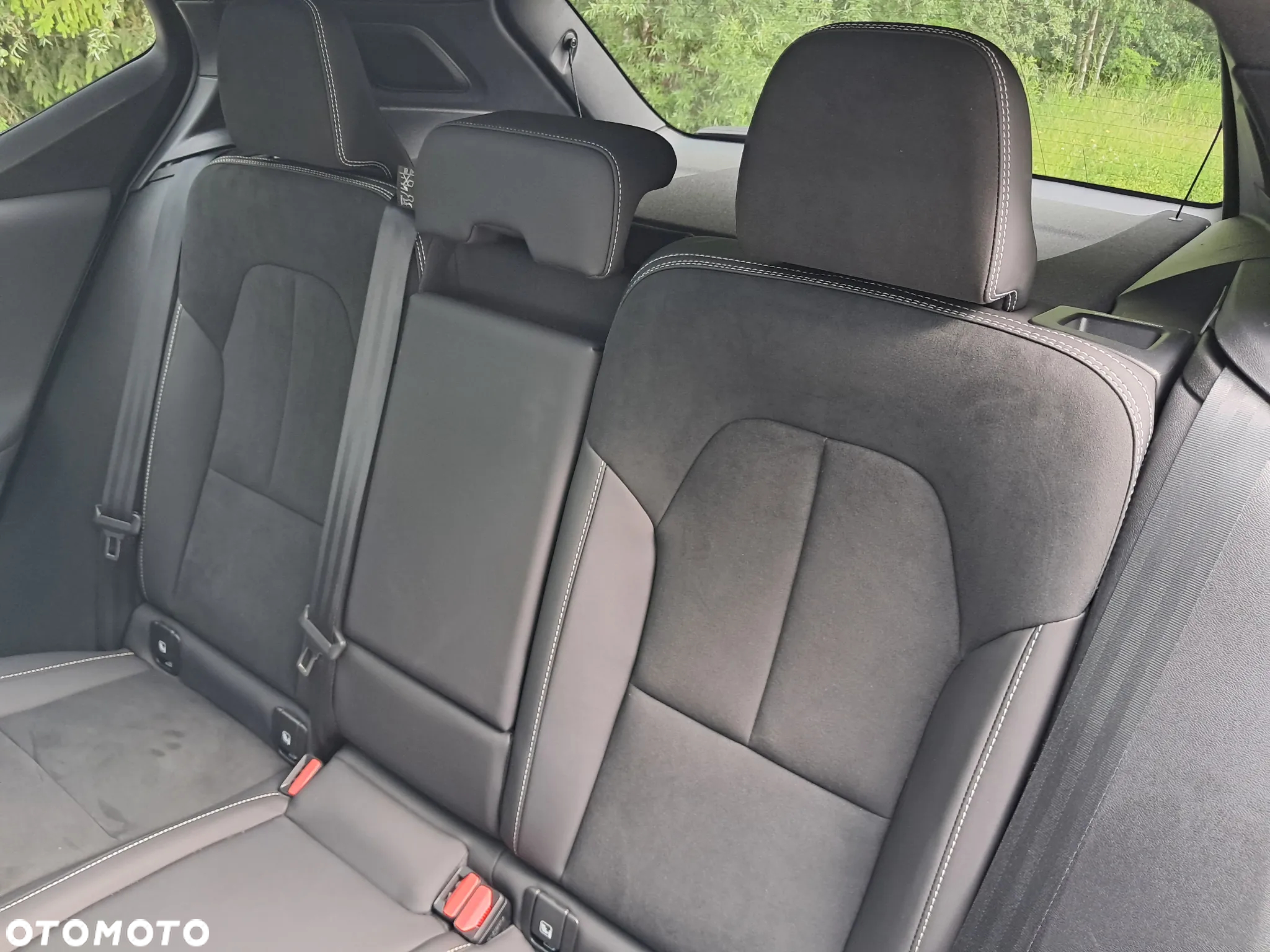 Volvo XC 40 B3 Plus Dark - 17