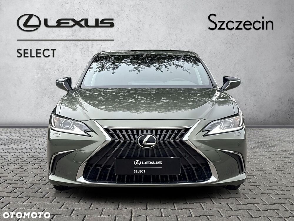 Lexus ES 300h Business Edition - 8