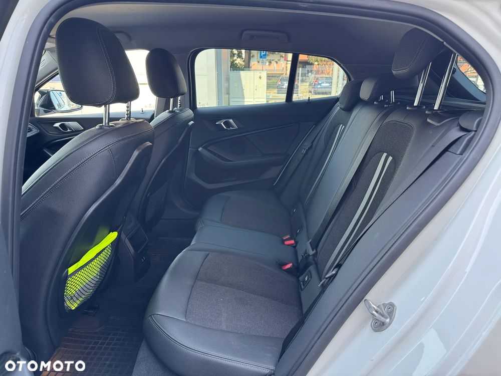 BMW Seria 1 116d Sport Line Shadow - 13