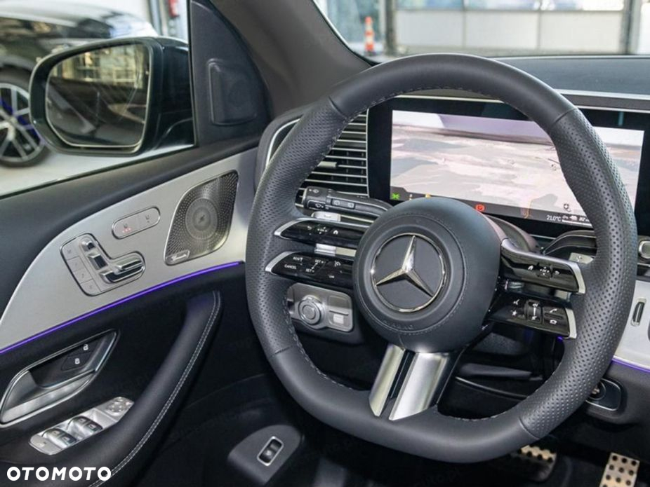 Mercedes-Benz GLE - 12
