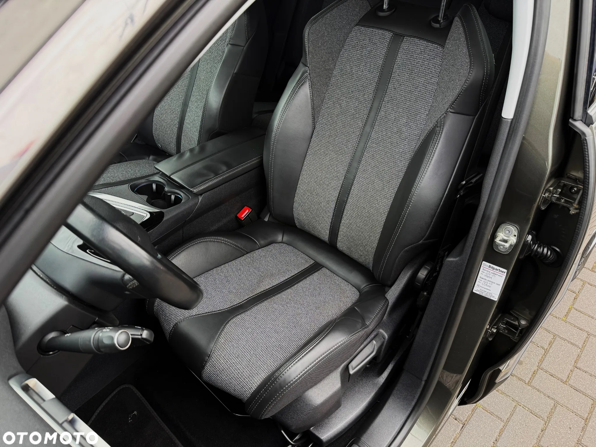 Peugeot 3008 BlueHDi 120 Stop & Start Business-Line - 8