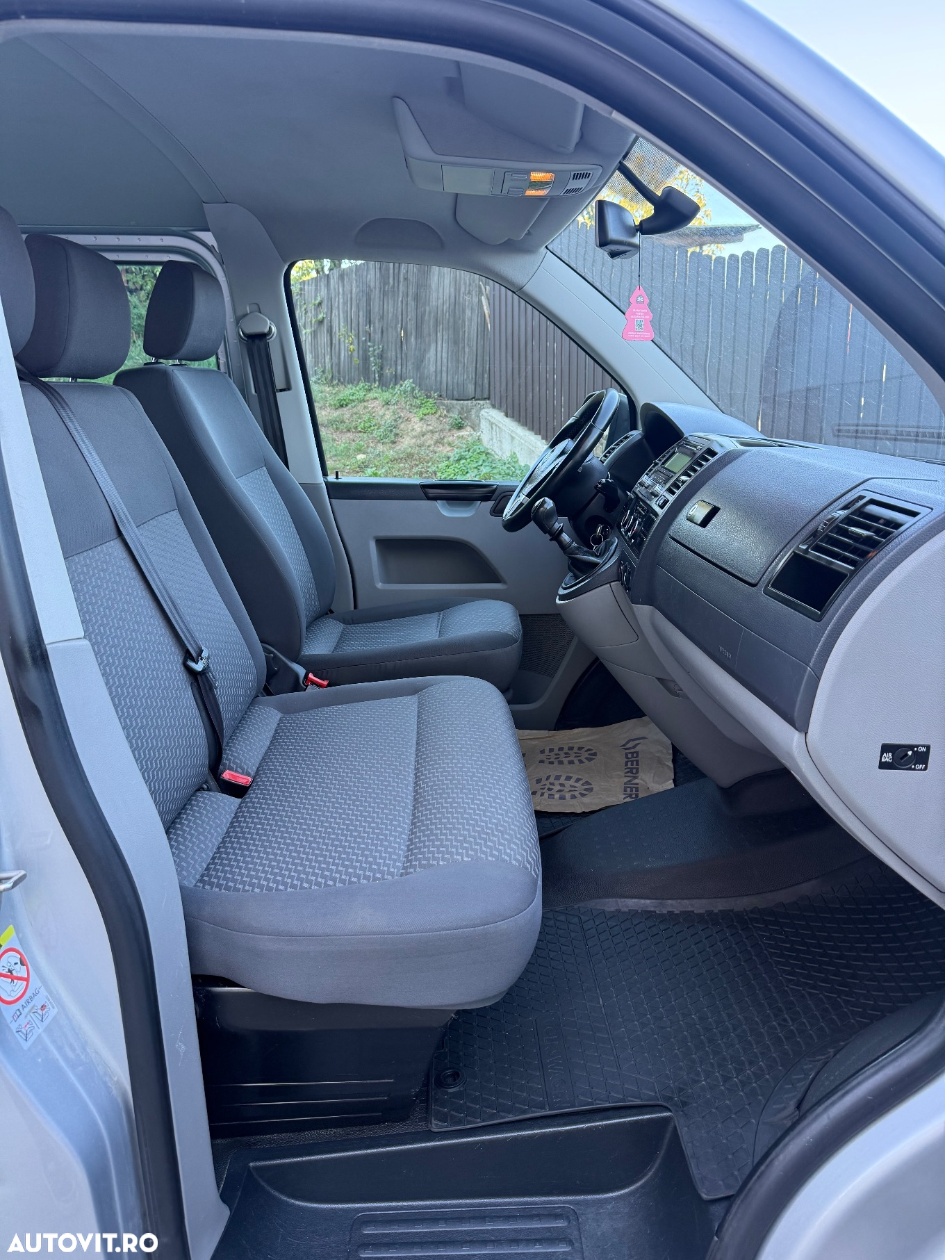 Volkswagen Transporter California Beach Edition - 19