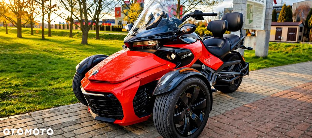 Can-Am Spyder - 1