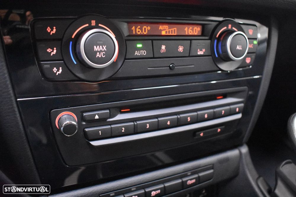 BMW X1 16 d sDrive Auto Pack M - 35