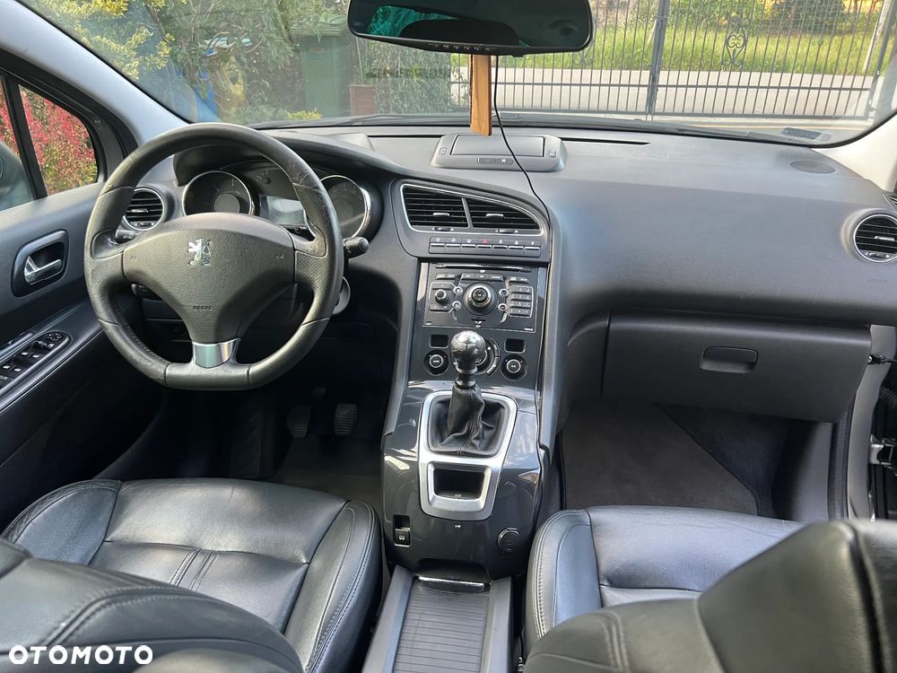 Peugeot 5008 - 9