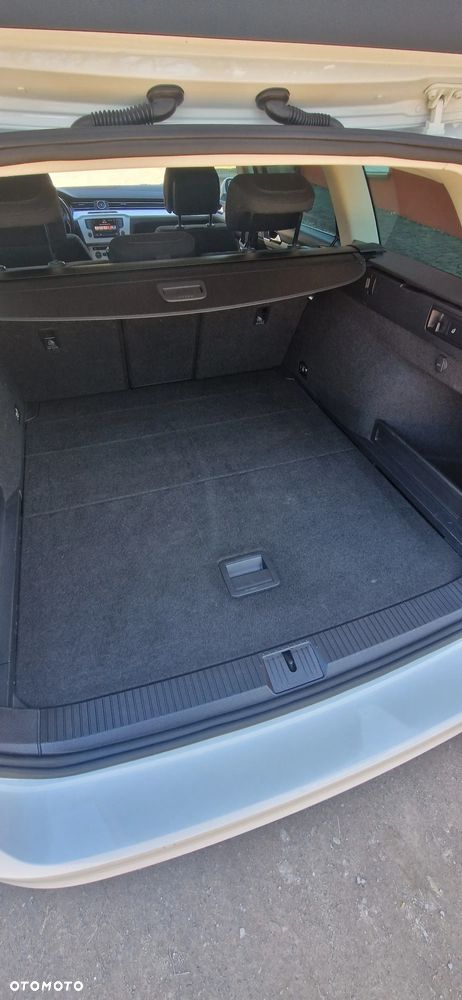 Volkswagen Passat 1.6 TDI (BlueMotion Technology) Comfortline - 8