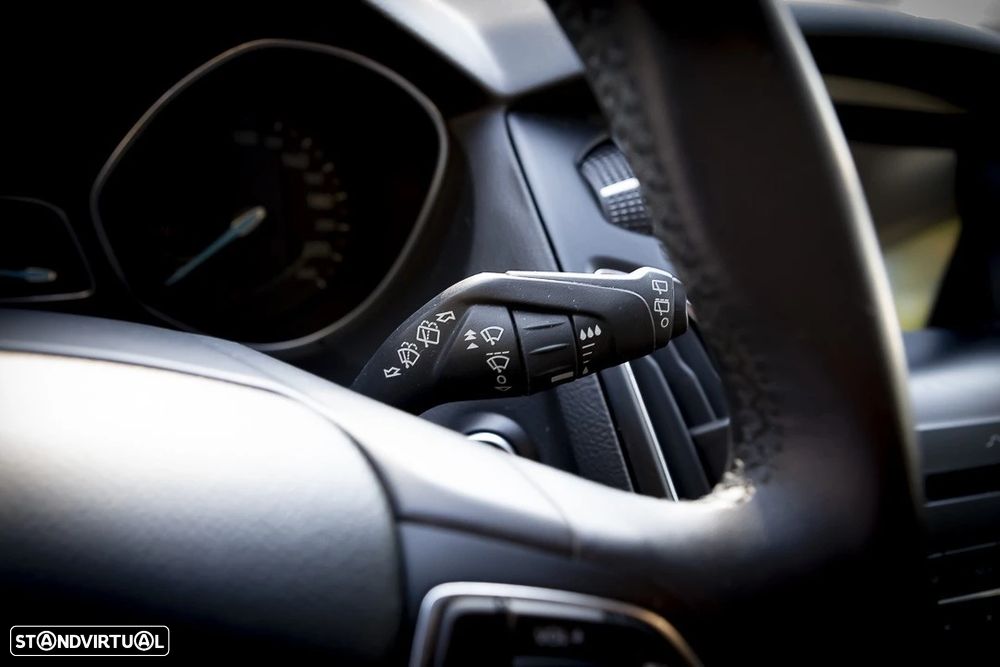 Ford Focus SW 1.5 TDCi Titanium - 9