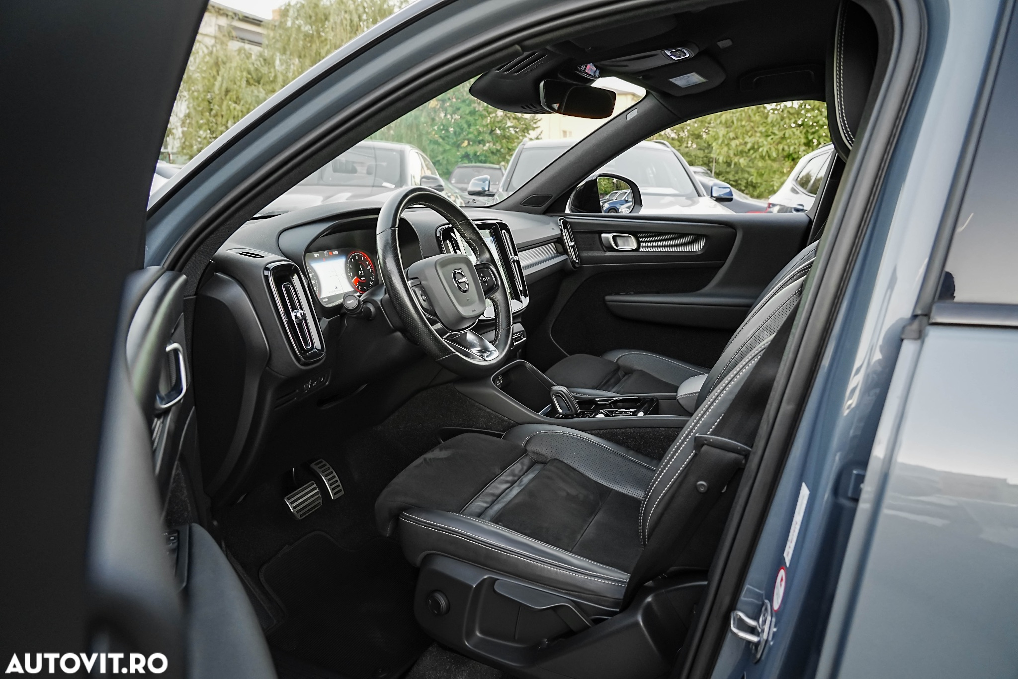 Volvo XC 40 Recharge T5 Twin Engine AT7 R-Design - 17