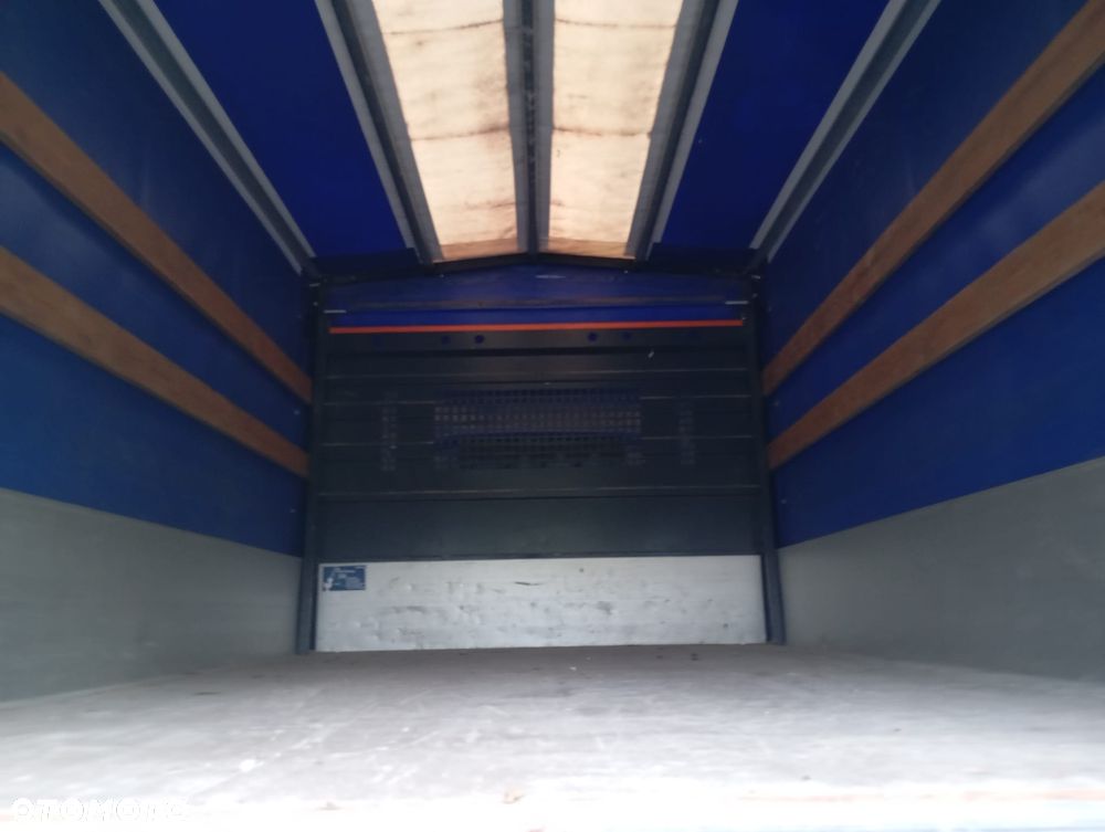 Volkswagen CRAFTER - 18