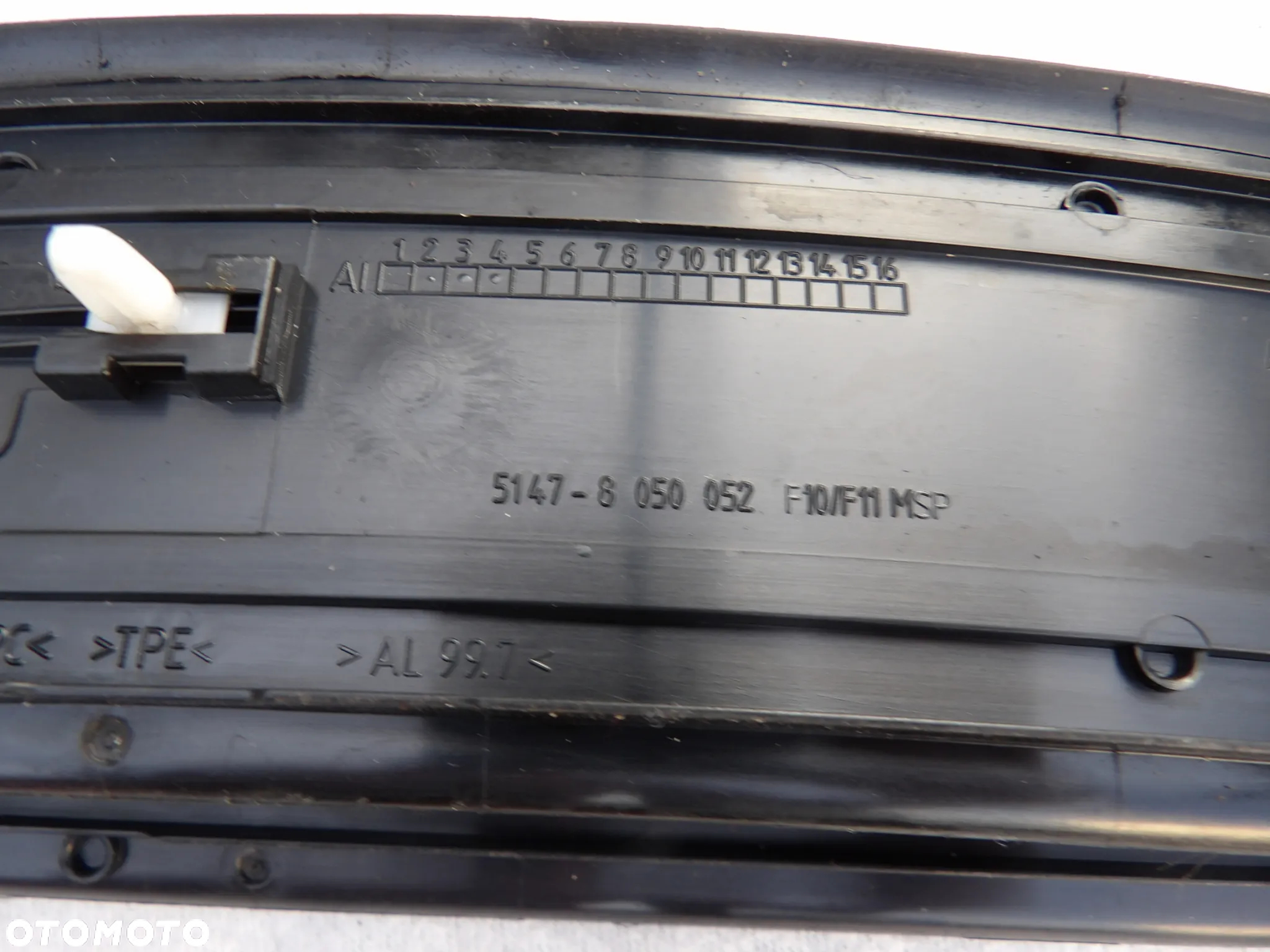 BMW - F10,F11 - LISTWY OZDOBNE PROGOWE - MPAKIET - 8050049,8050052,8050047,8050050 - 3