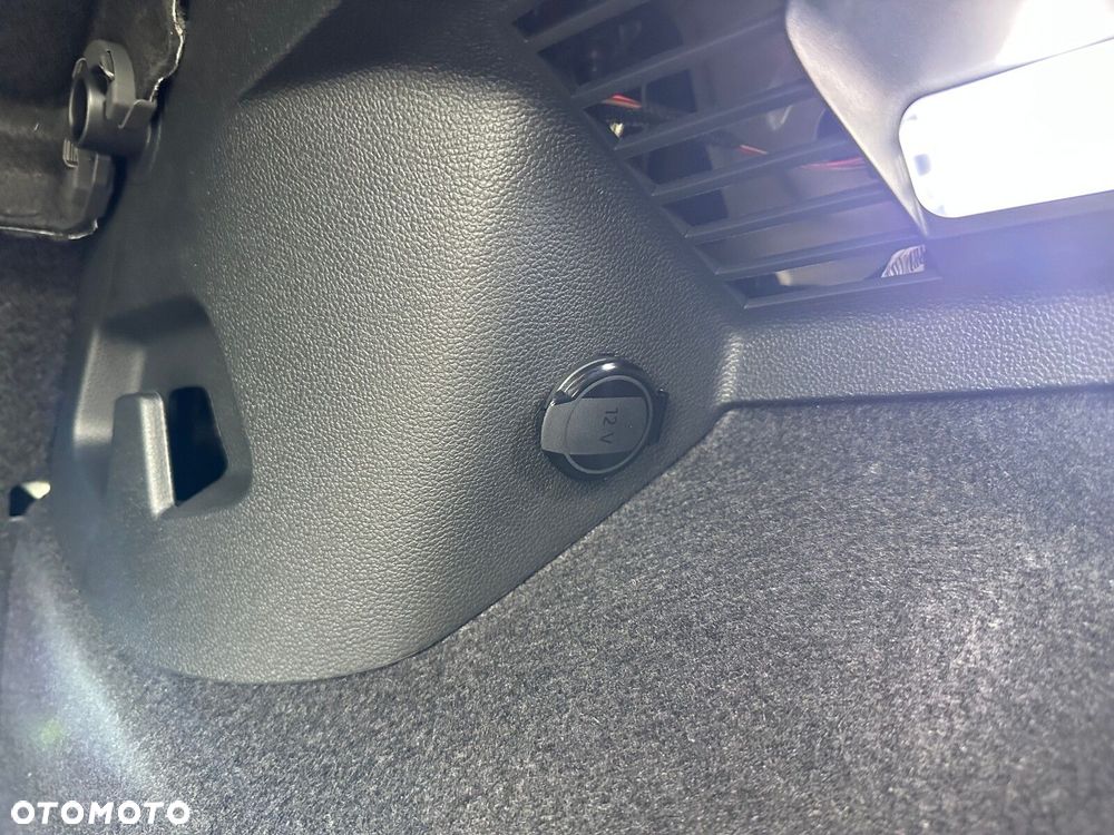 Volkswagen Golf 2.0 TSI GTI Edition 50 DSG - 32