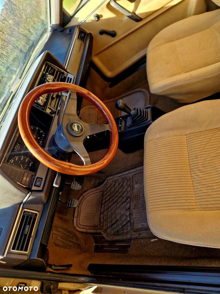 Volkswagen Passat - 23