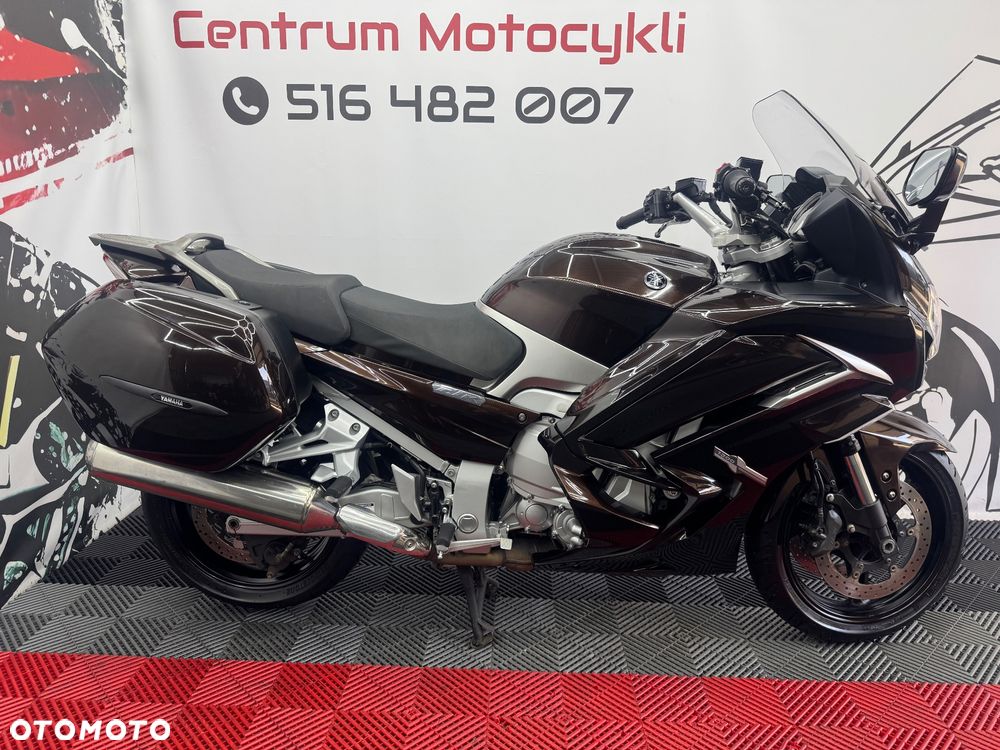 Yamaha FJR - 2