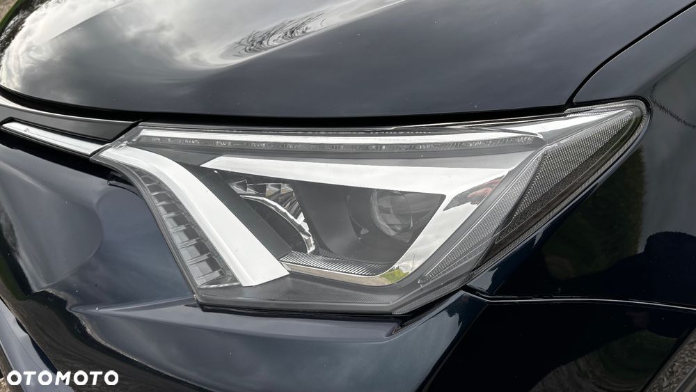 Toyota RAV4 2.0 D-4D Premium 4x2 - 26