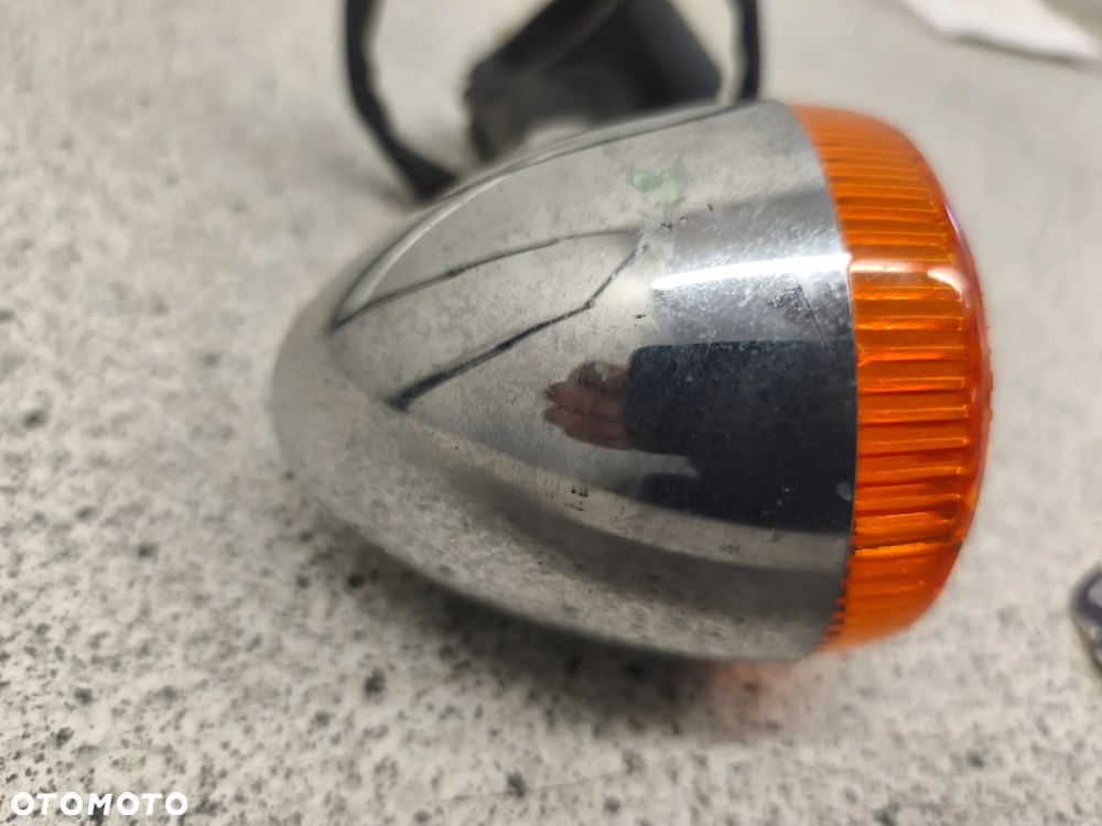 Kierunkowskaz prawy przód Honda VT700 VT 700 VT 1100 VT1100 Shadow 700 1100 - 4