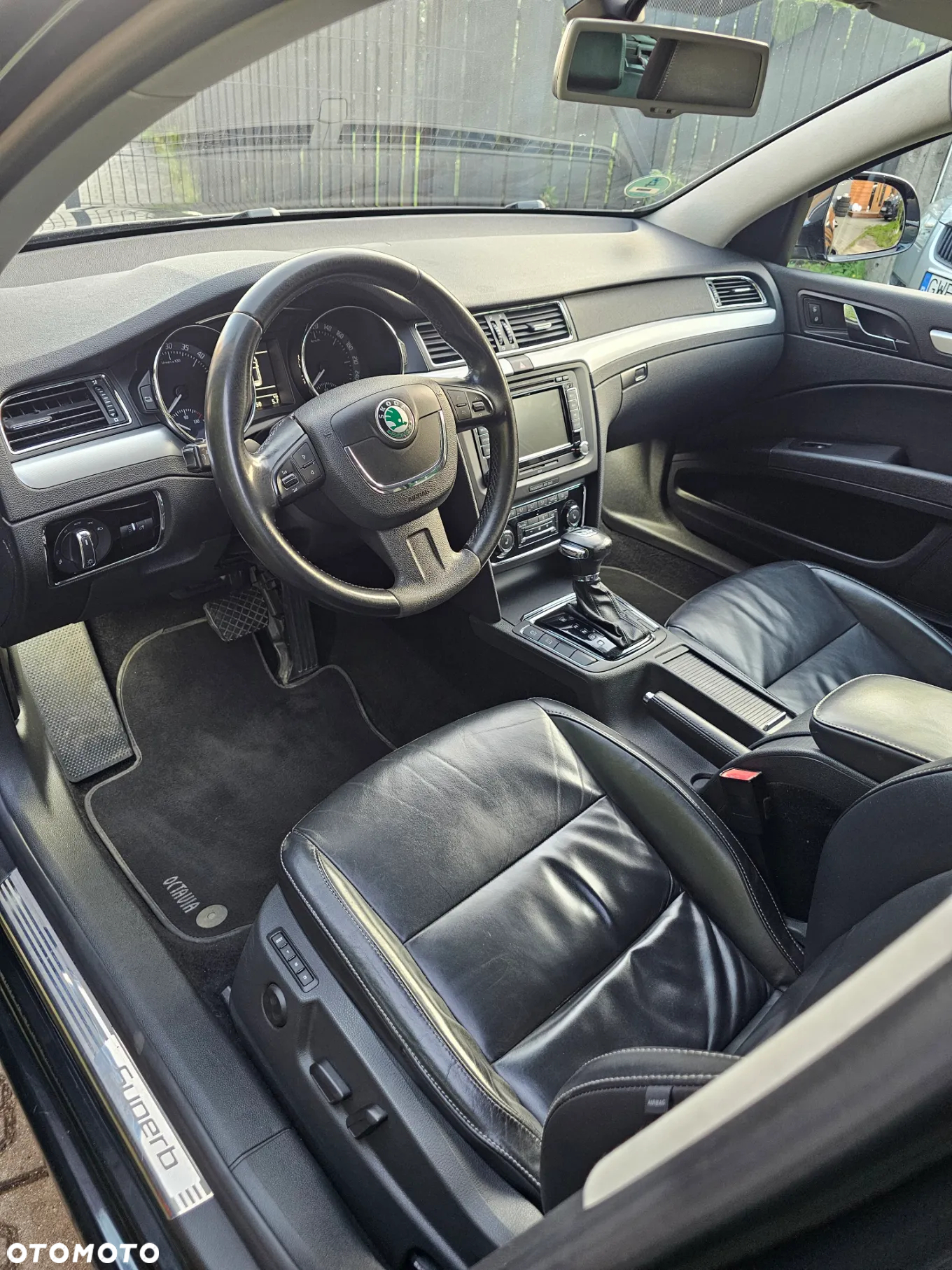Skoda Superb 2.0 TDI Elegance DSG - 10