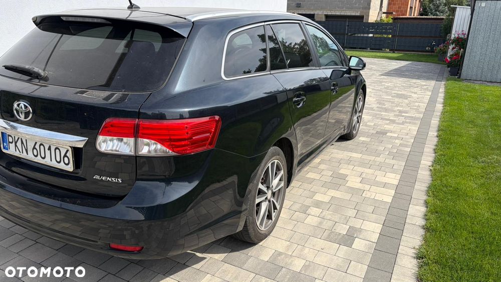 Toyota Avensis 2.0 D-4D Active - 6