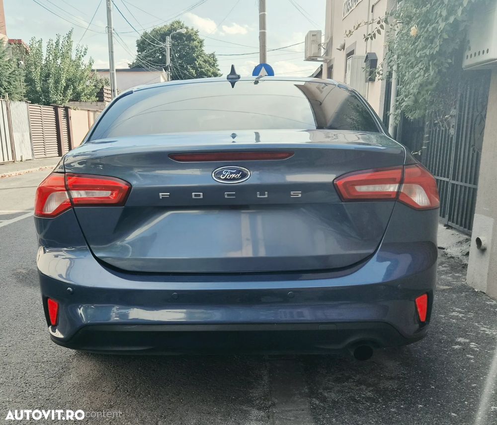 Ford Focus 1.5 EcoBlue Titanium - 6