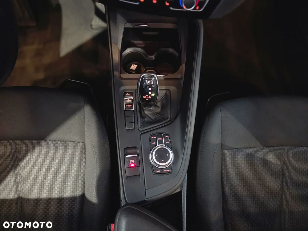 BMW X1 sDrive18i Advantage - 10