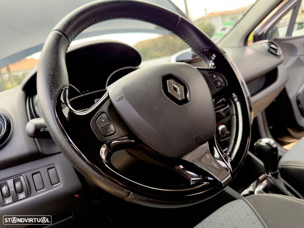 Renault Clio 1.5 dCi Dynamique S EDC - 44