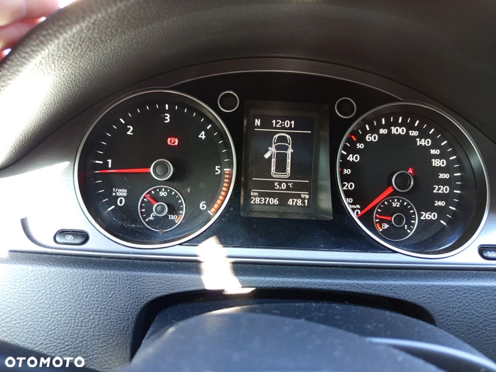 Volkswagen Passat 2.0 TDI Trendline - 10