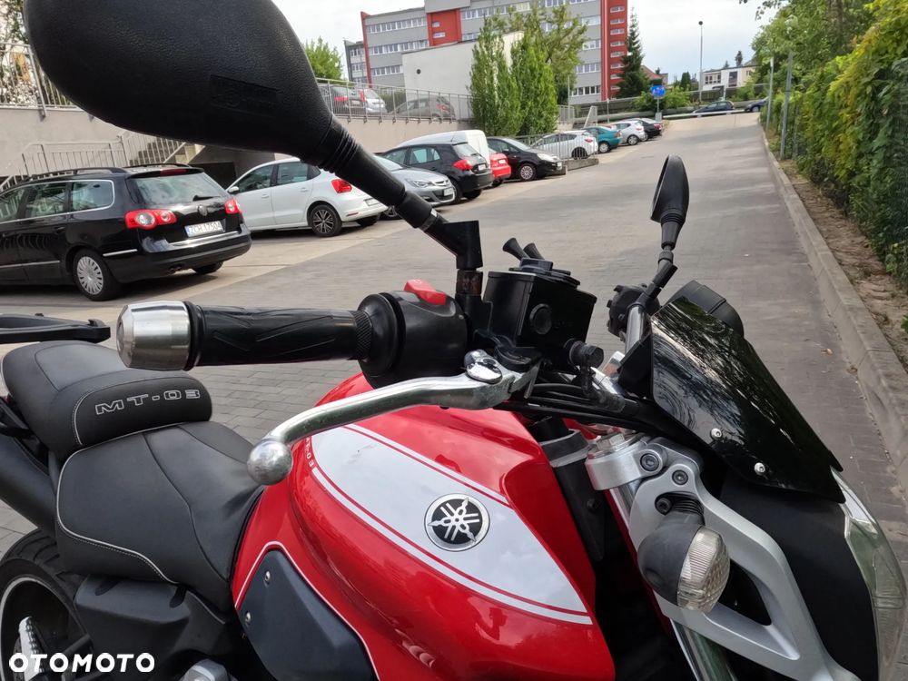 Yamaha MT - 12