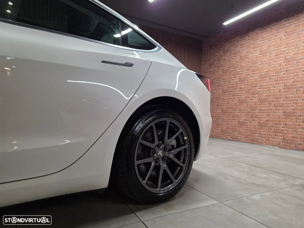 Tesla Model 3 Long Range AWD Dual Motor - 32