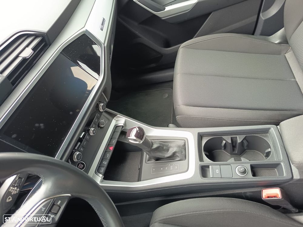 Audi Q3 45 TFSIe S tronic - 13
