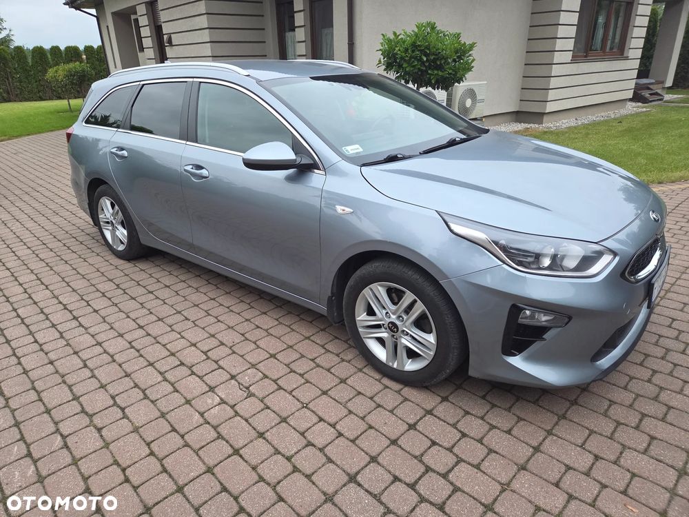 Kia Ceed 1.6 CRDi mHEV L - 2
