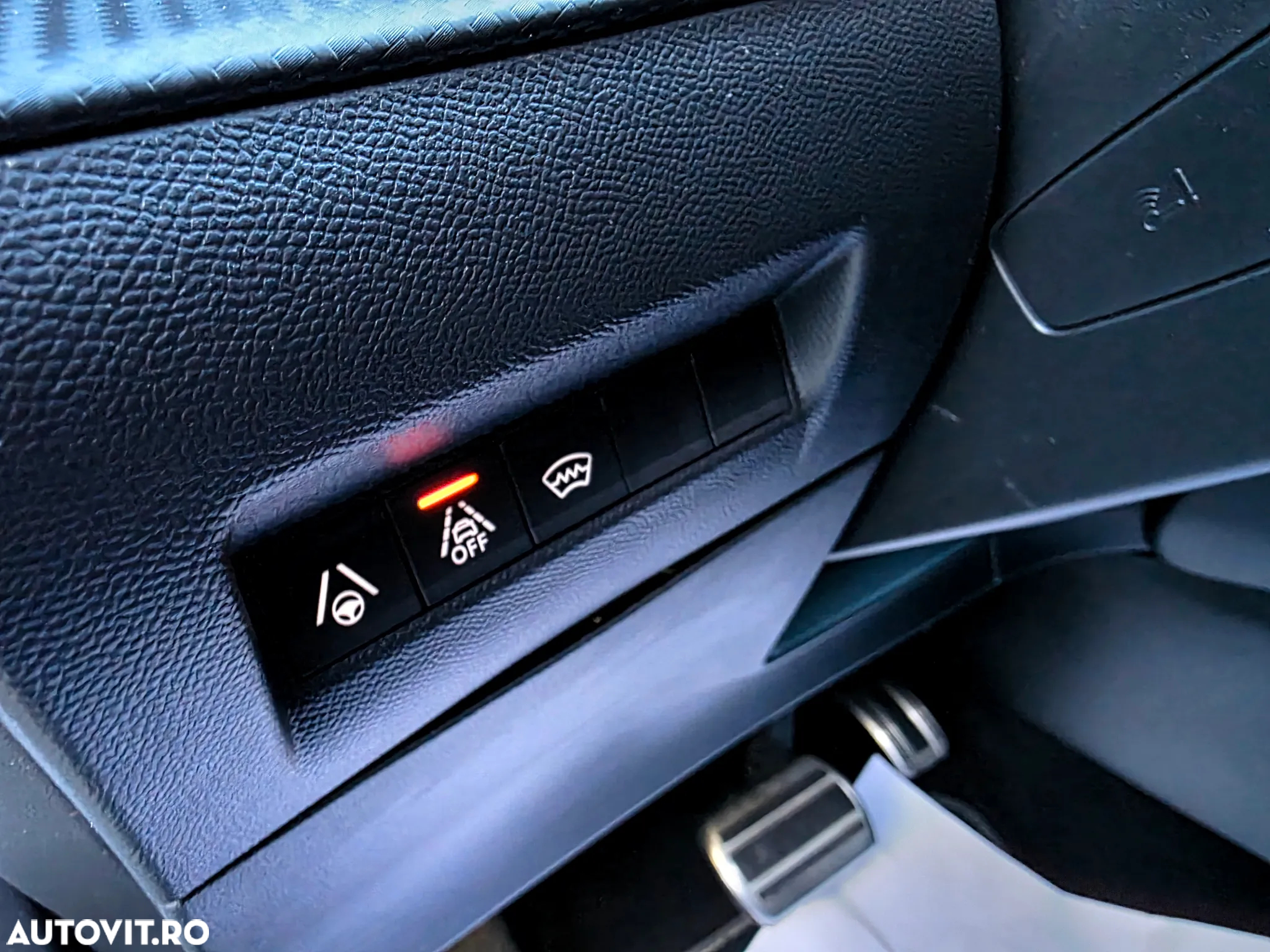 Peugeot 2008 PureTech 155 EAT8 GT Pack - 24