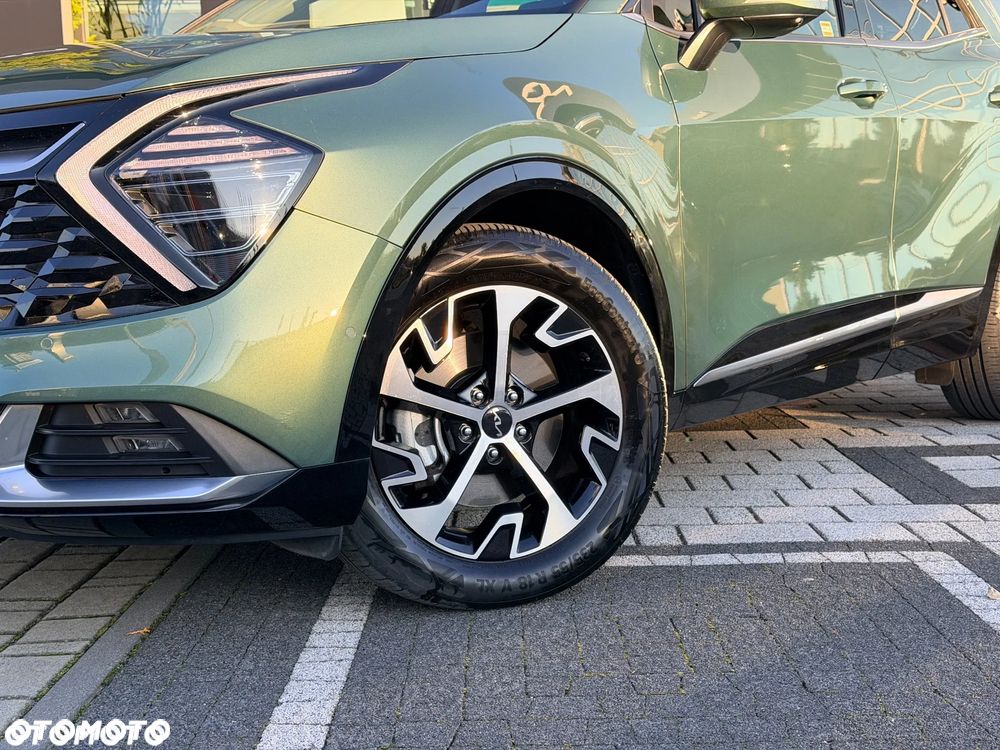 Kia Sportage 1.6 T-GDI HEV Business Line 4WD - 2