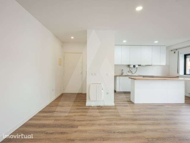 Apartamento T1 + 2 totalmente remodelado em Esgueira - Grande imagem: 3/24