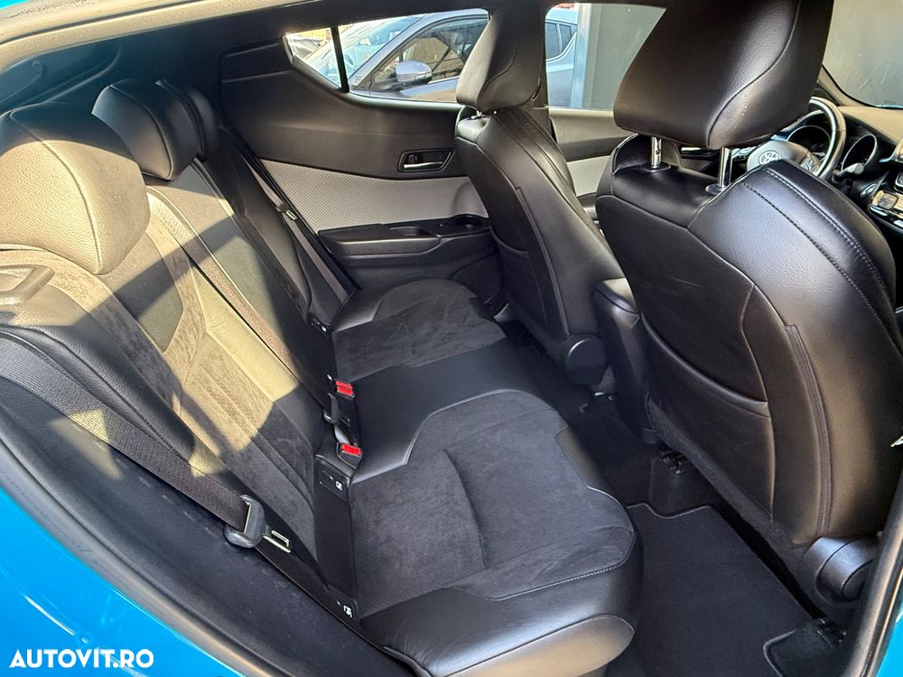 Toyota C-HR Hybrid Business-Edition - 12