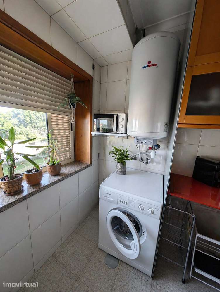 Apartamento T2 com Lugar de Garagem em Pedroso - Grande imagem: 5/17