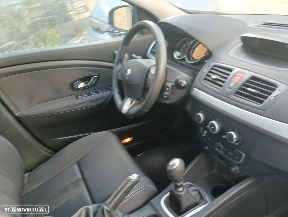 Renault Mégane Sport Tourer 1.5 dCi Dynamique - 8
