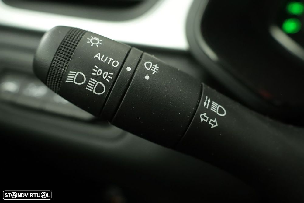 Renault Captur 1.0 TCe Techno Bi-Fuel - 17