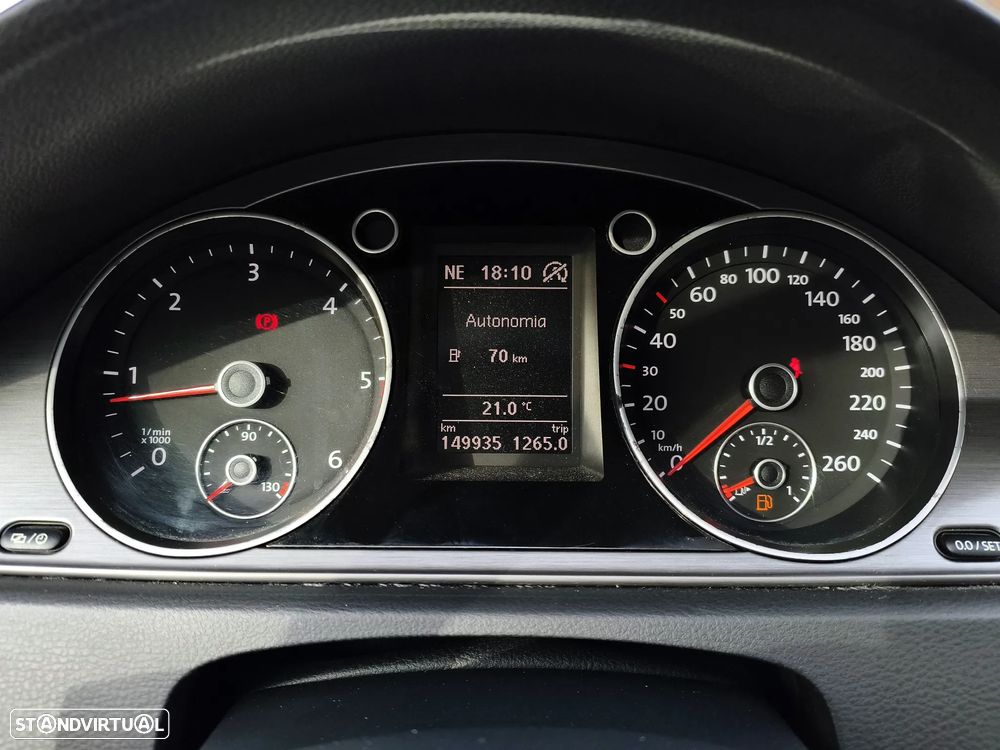 VW Passat Variant 1.6 TDI BlueMotion - 12