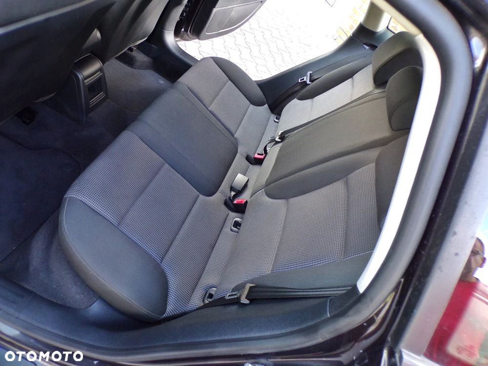 Audi A3 Sportback 1.4 TFSI Ambiente - 27