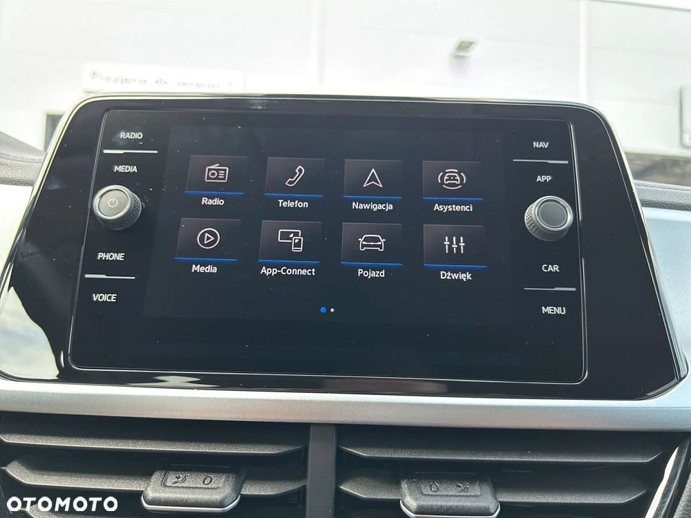 Volkswagen T-Roc 1.5 TSI Life Plus DSG - 28